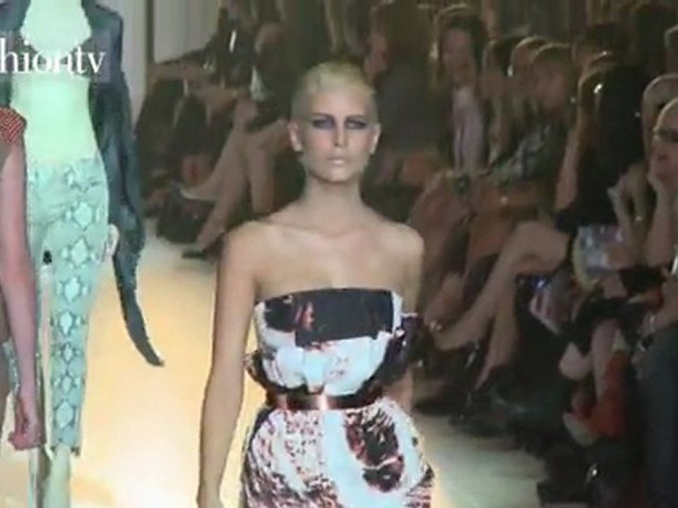 Sass & Bide Show @ LMFF 2011 - Melbourne | FTV