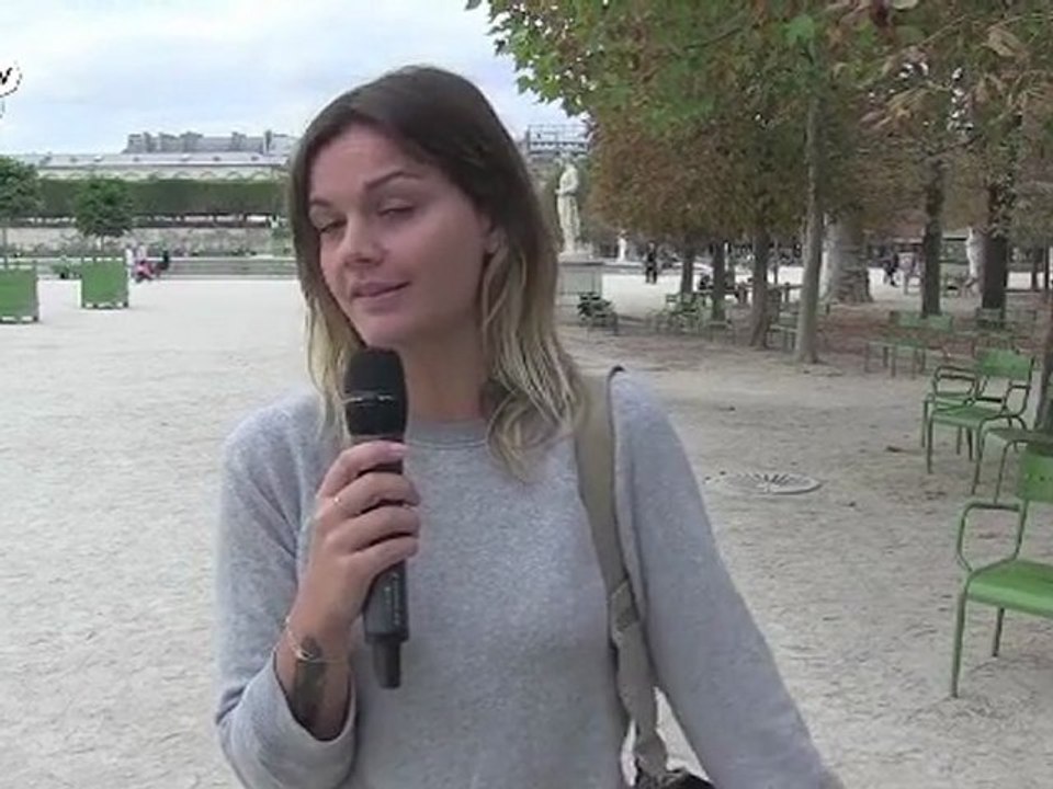 Emilie Albertini au défilé Elie Saab - Fashion Week de Paris
