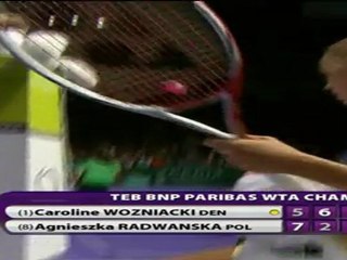 Decepcionante debut de Sharapova en el Masters de Estambul