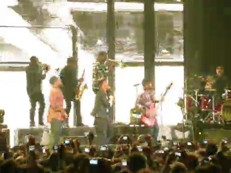 le talentueux bruno mars et ses potes! à nantes