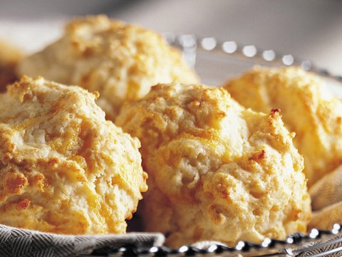 How To make strawberry shortcake and garlic cheese biscuits