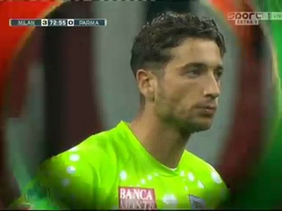 Ibrahimovic Goal: AC Milan 3-0 Parma - vivagoals.com