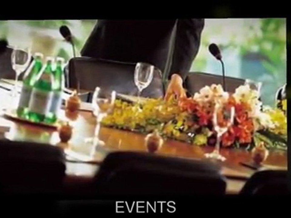 Airport Sedan Service - 817-870-2727 - www.LimousineExpert.com