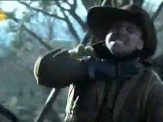 Águila Roja salva a los niños huérfanos