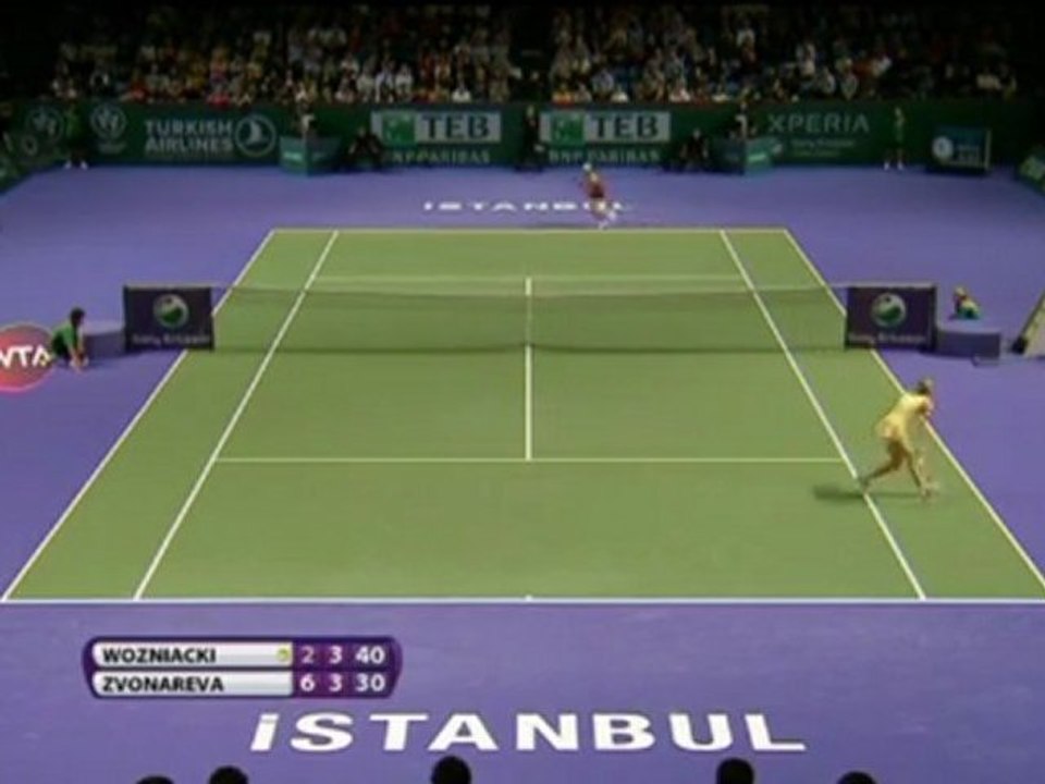 Zvonareva mit mehr Ausdauer als Wozniacki