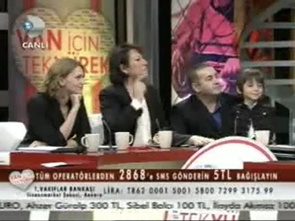 Van İçin Tek Yürek- Aras Bulut İynemli
