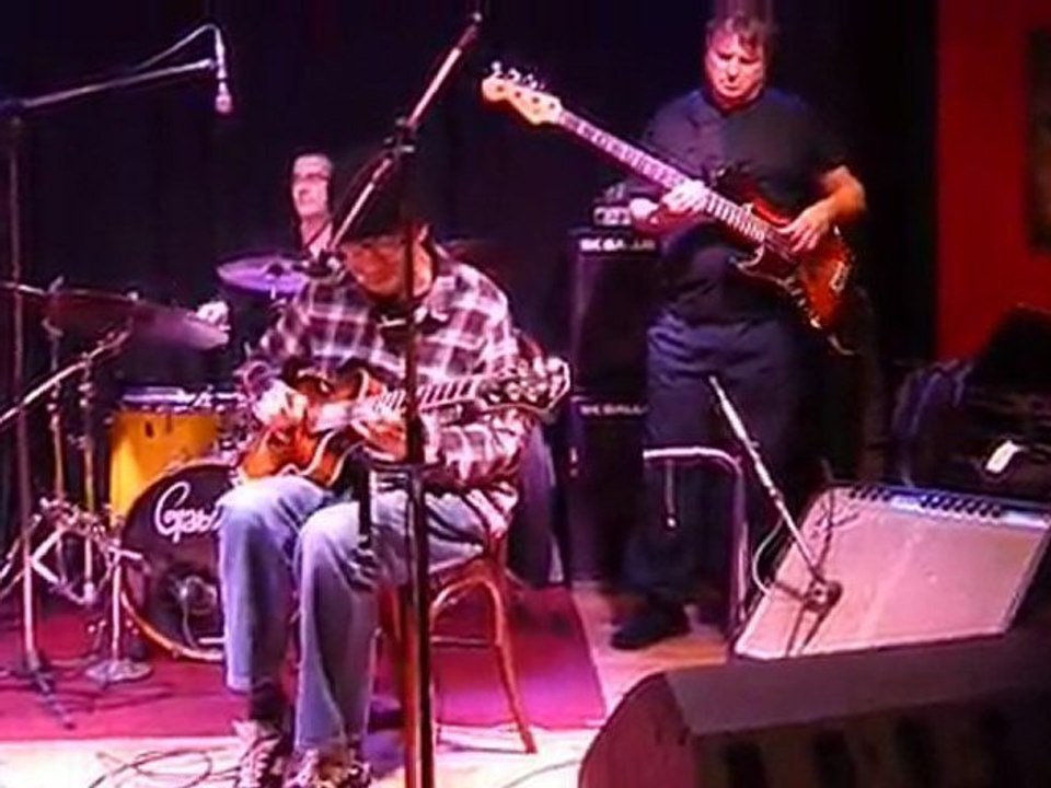 Vinicius Cantuaria Sound Check @ Half Note