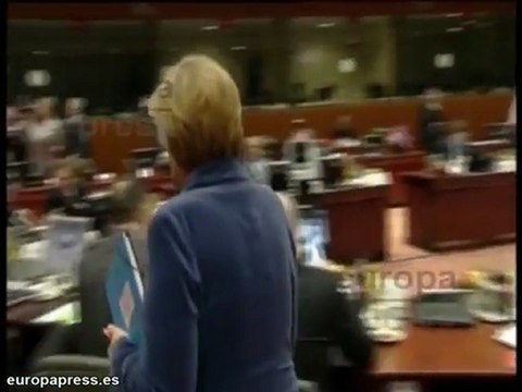 La UE ayuda a Grecia bajo una vigilancia permanente