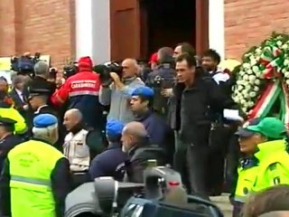 Η κηδεία του Σιμοντσέλι