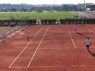 Télécharger la video: Championnats de France Tennis Entreprise 2011