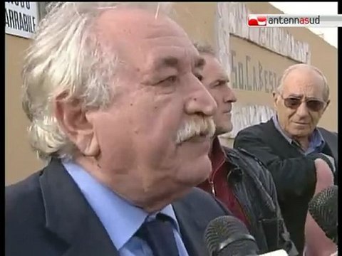 TG 26.10.11 Diossina, abbattuti 200 ovini a Taranto