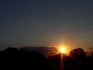 Le Monde à Tout Prix - 1l4 - A l'épreuve des traditions