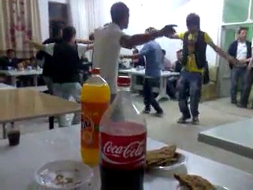 yeşilöz köyü asker  eglencesi şişeler