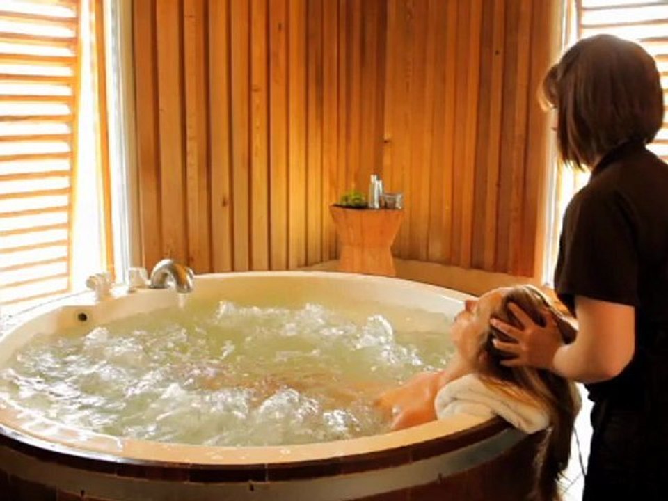 Caudalie créateur du Spa Vinothérapie®