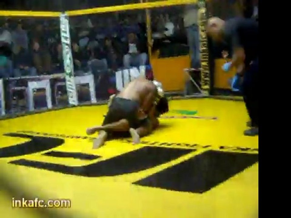 Percy Amao "Tormento" x Aarturo Akullama  (INKAFC 13)