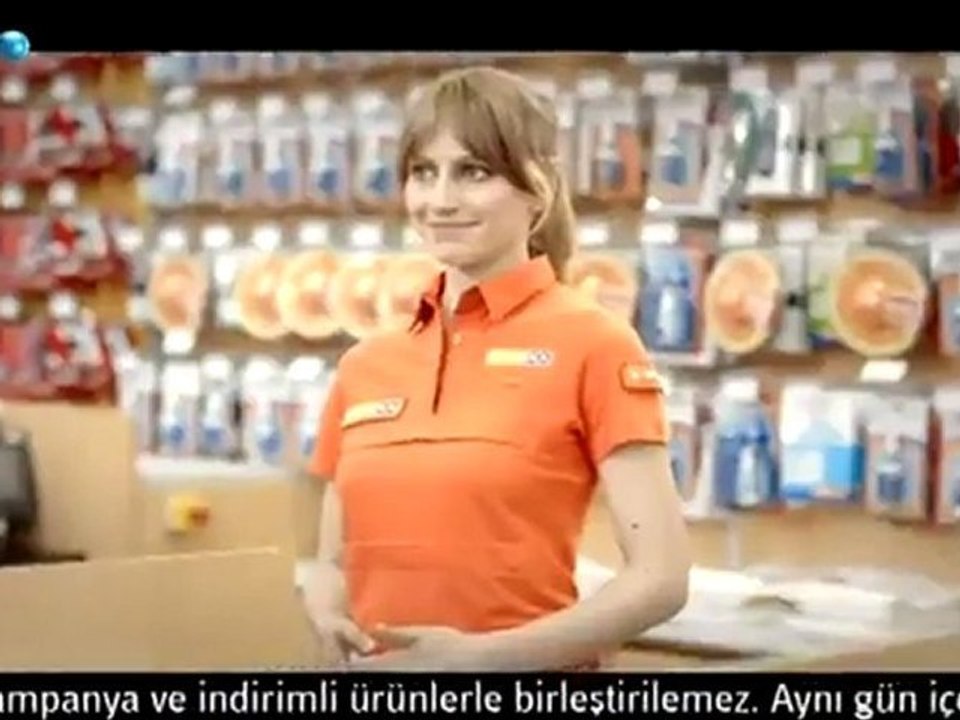 Şahan Gökbakar - Öz Türkcell Teknosa'da Turkcell Şarkısı