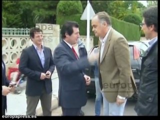 Todos salvo Bildu condenan la agresión a Barcina