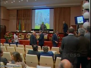 Caja Badajoz presenta su anuario sobre agricultura