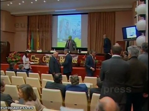 Caja Badajoz presenta su anuario sobre agricultura