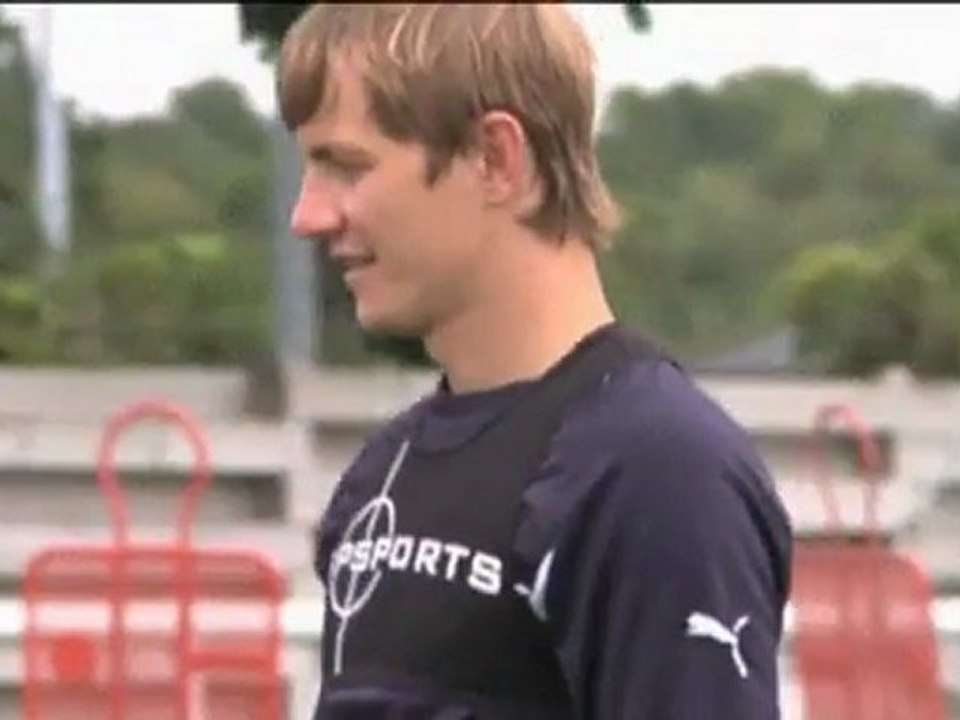 Redknapp - Pavlyuchenko muss kämpfen