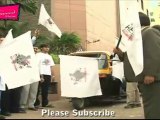 Udit Narayan Waves Flag At Auto Rickshaw 