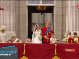 Mariage de Kate et William : le baiser devant la foule