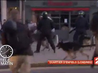 Les émeutes se poursuivent à Londres.