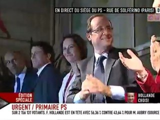 L'arrivée triomphale de François Hollande au siège du PS