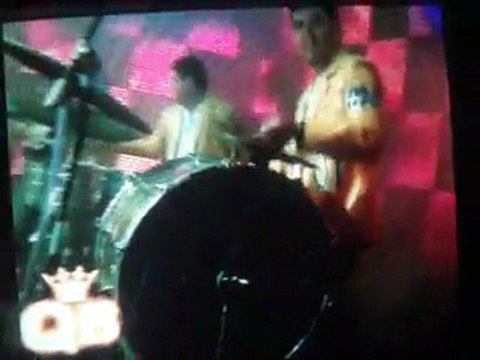 BANDA MS EN QUE QUIERE LA BANDA ...CANTANDO CAHUATES PISTACHES 27/OCT/2011