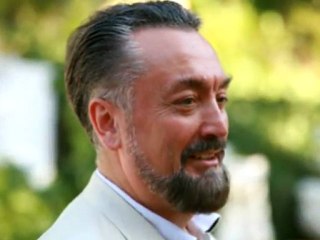 Adnan Oktar/ görünce aşık oldum