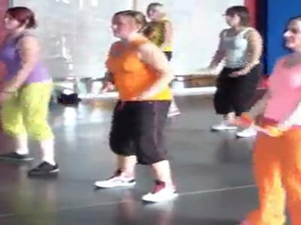 new optimum gym Dechy zumba-clip07-15 octobre 2011