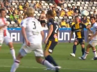 Central Coast 2-1 Perth Glory, Australia