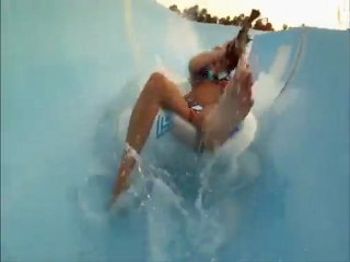PIRANHA 3DD movie trailer