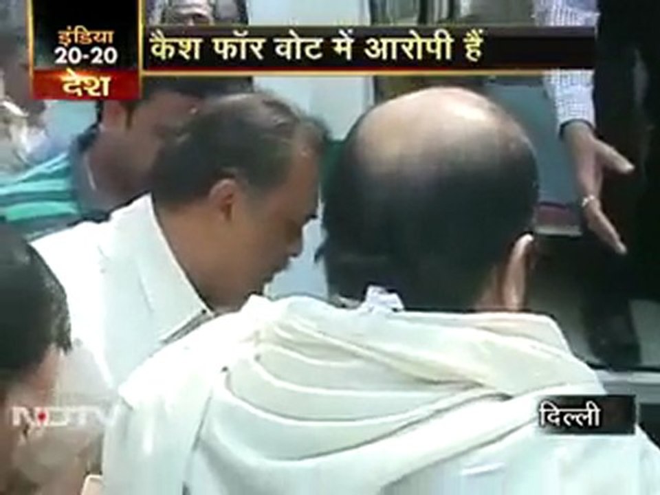 अमर को मिली अस्पताल से छुट्टी
