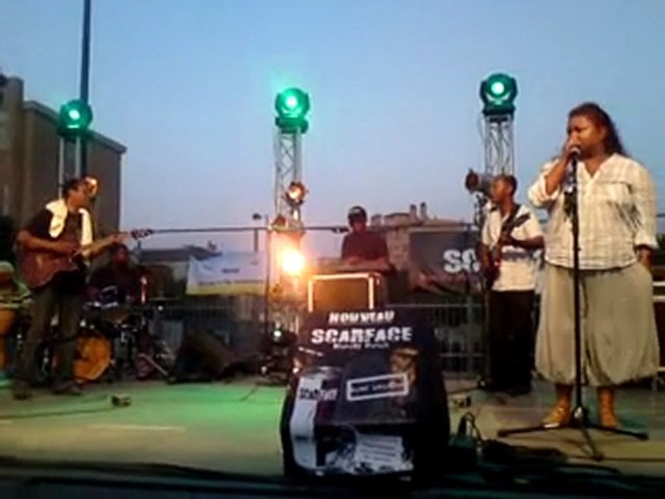 (1) Vidéos de KARA laisse pas moin là