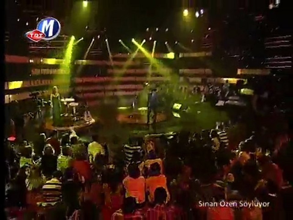 sinan özen aslı güngör hava nasıl oralarda