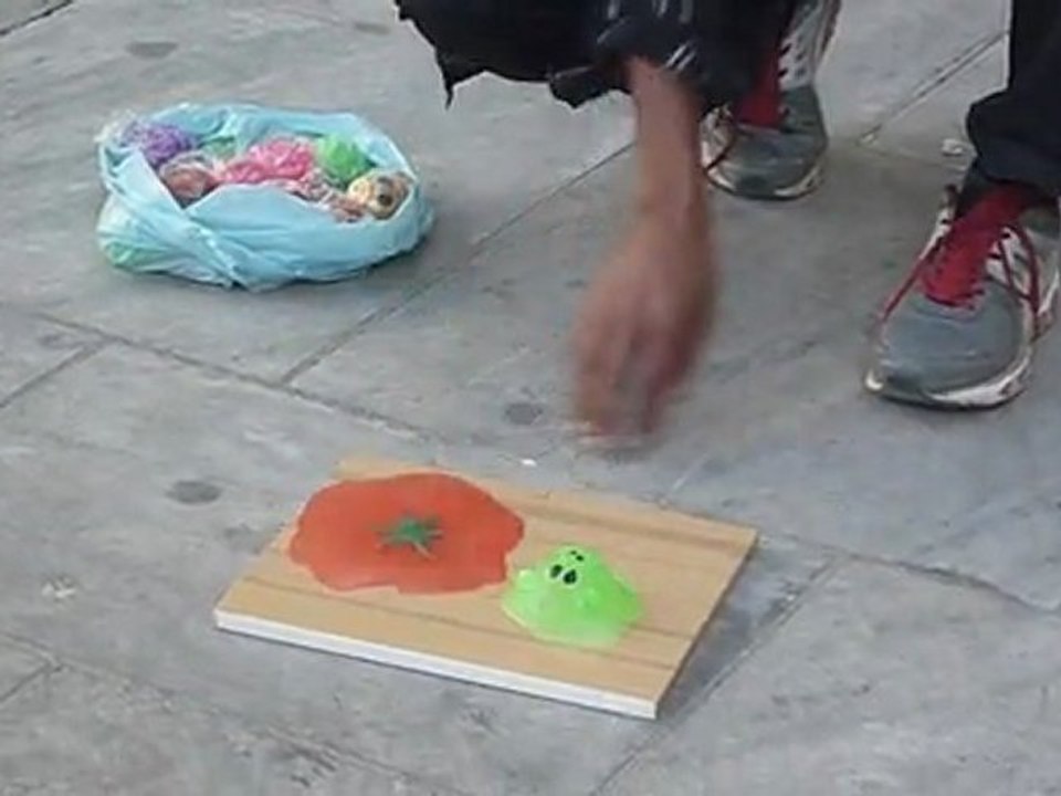 V19- Avec une fausse tomate