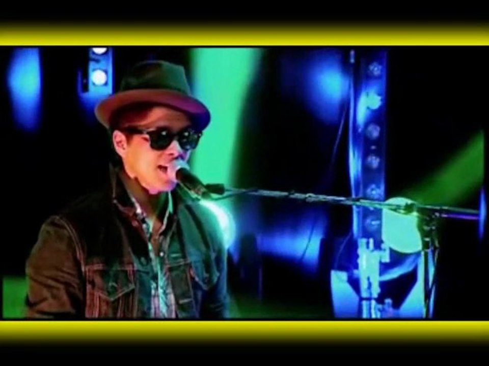 Bruno Mars vs Madonna - Just the way you live