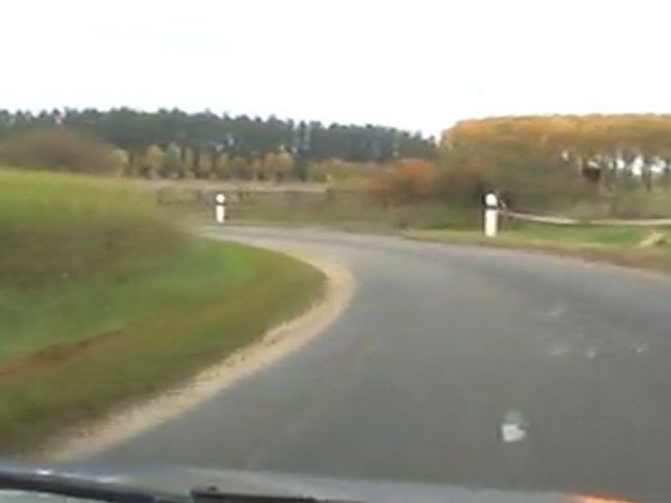 Rallye de l'indre 2011 Es1 Lamouret / Delpech Saxo VTS 13ème temps