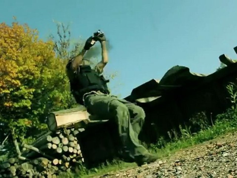 bref j_ai joué à call of duty avec diablox9 (parodie bref)