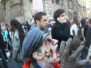 Un curieux défilé dans le quartier du "Marais" (3)