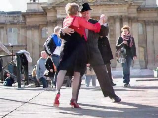 Tango by Daniel Pestel  et Christiane Maubon - Calendrier 2012 " Les Ponts de la danse "