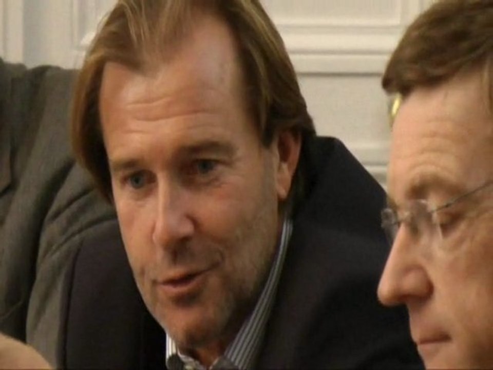 Collectif une société pour tous les âges : La question de l'aide aux personnes âgée va s'imposer de plus en plus dans les débats démocratiques - Pascal Champvert, AD-PA