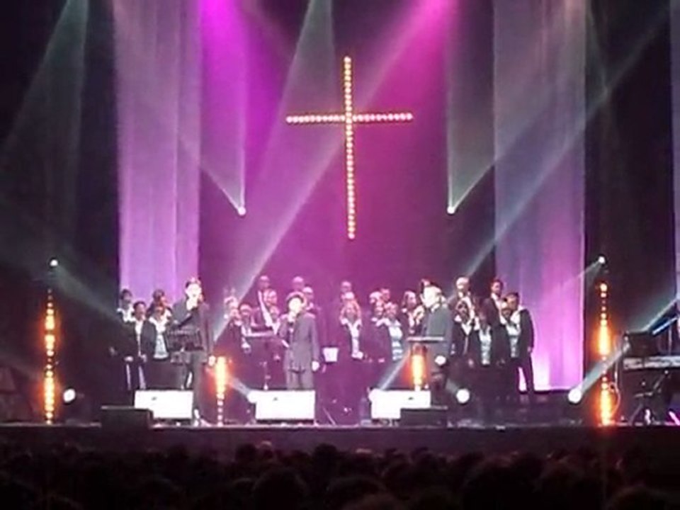 "Les prêtres" - L'envie d'aimer (Zénith de Lille, 29 octobre 2011)