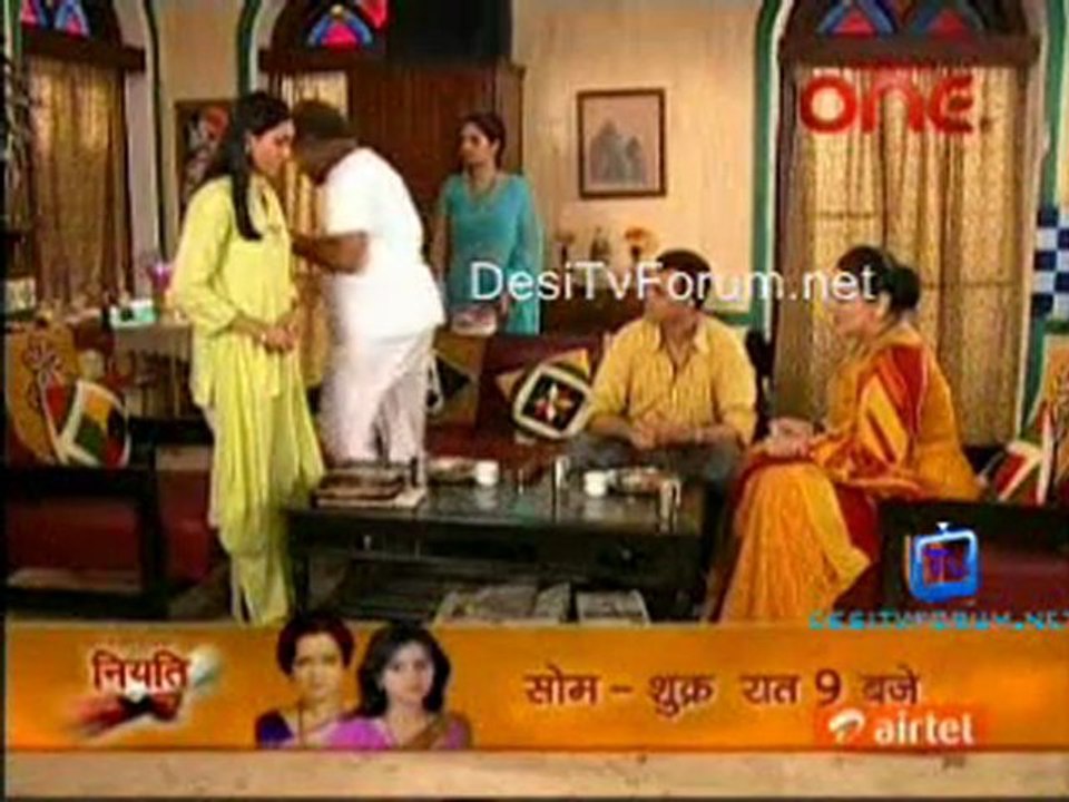 Woh Rehne Wali Mehlon Ki - 31st October 2011 - pt2