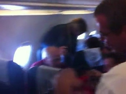 Το Sport24.gr στο αεροπλάνο με τον Ολυμπιακό για Ντόρτμουντ