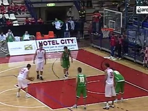 Icaro Sport. Crabs Rimini-Mobyt Ferrara 78-74