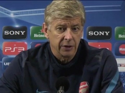 Arsenal - Wenger: Van Persie e un vero capitano