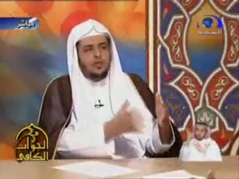 ‫من أراد أن يضحي فلا يأخذ من شعره وظفره وبشره