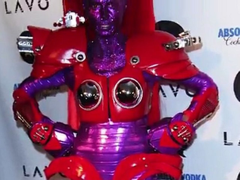 Best Celebrity Halloween Costumes!